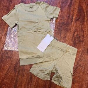 NWT Goumi Kids Artichoke Toddler Biker Set SZ 4T Shorts Tee Bamboo Green